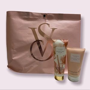 Victoria’s Secret Bath and Body Tote